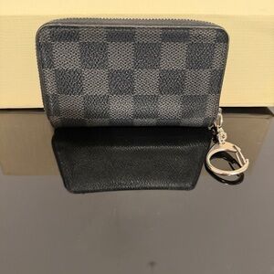 Louis Vuitton Damier Graphite Key Pouch Cles Wallet